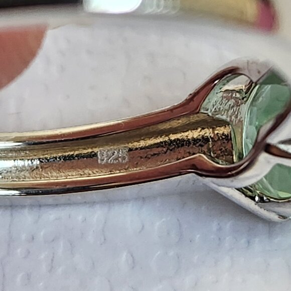 Trending 925 1.93cts NATURAL Green Fluorite Solitaire Ring Size 10 - Picture 8 of 12